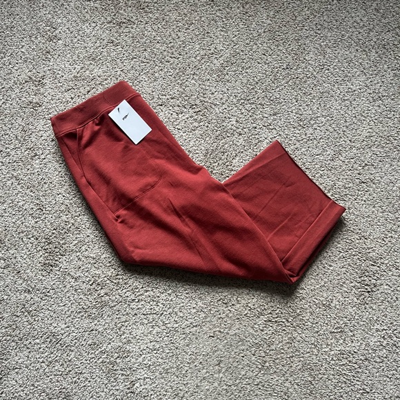 Nike Yoga Luxe Cropped Fleece Pants Rust Red Women’s Size Large - Picture 7 of 7